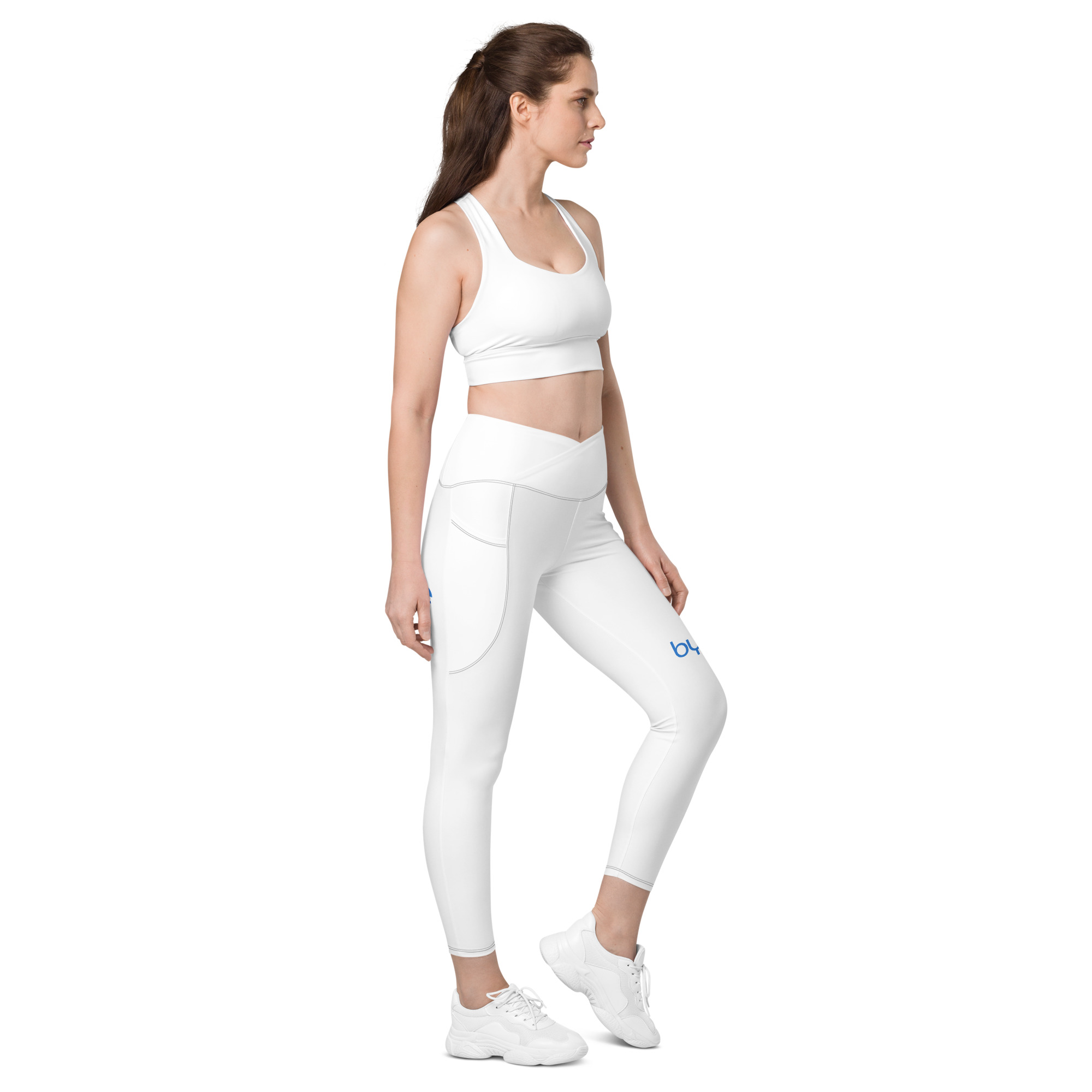 Women’s crossover leggings with pockets